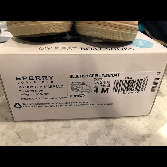 New boys SZ 4 sperry boat shoes - Picture 2 of 4